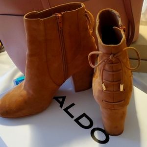 Aldo Haorevia ankle booties